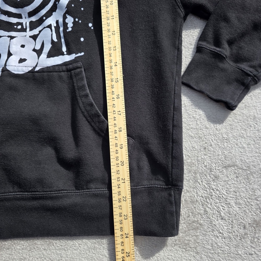 Blink 182 Hoodie Mens Medium Black Smiley Face Self Titled Sweatshirt Punk Skate - Picture 6 of 8